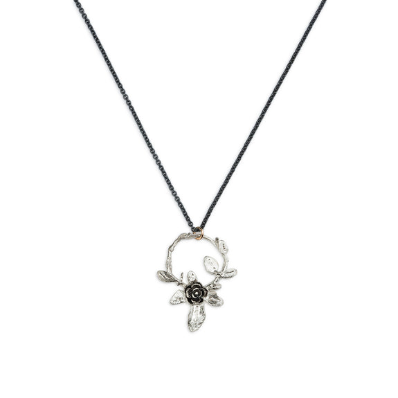 Wreath Necklace